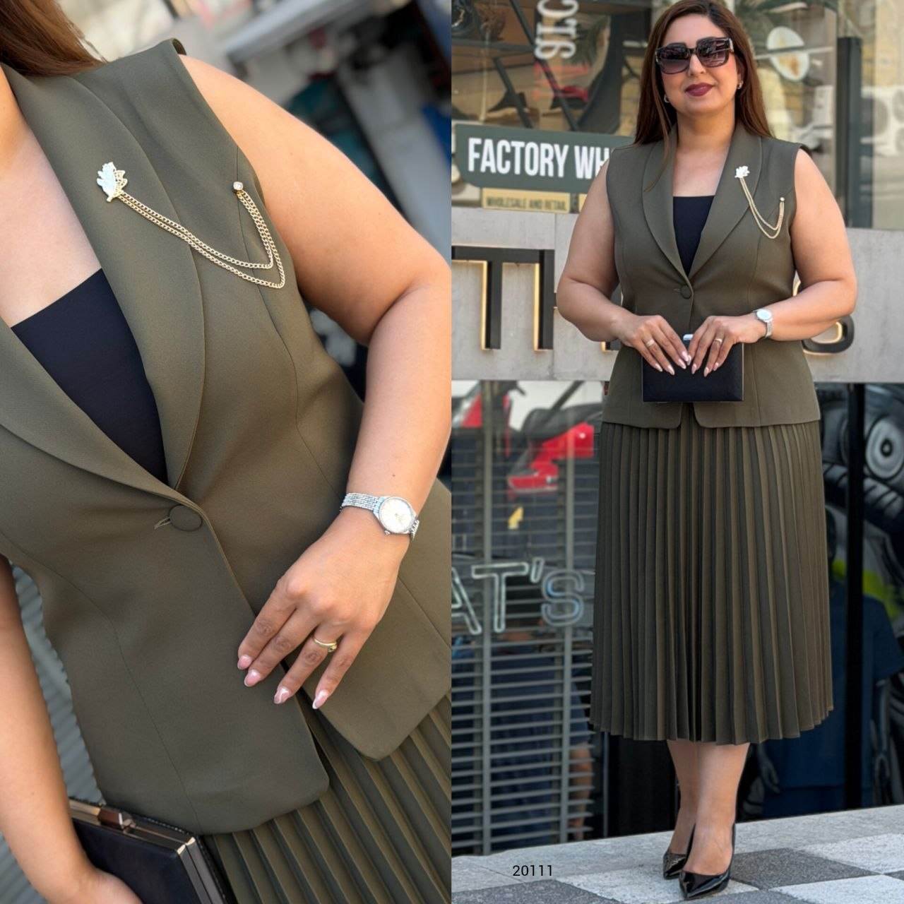 Women’s Shawl Collar Chain Brooch Detail Sleeveless Pleated Midi Dress