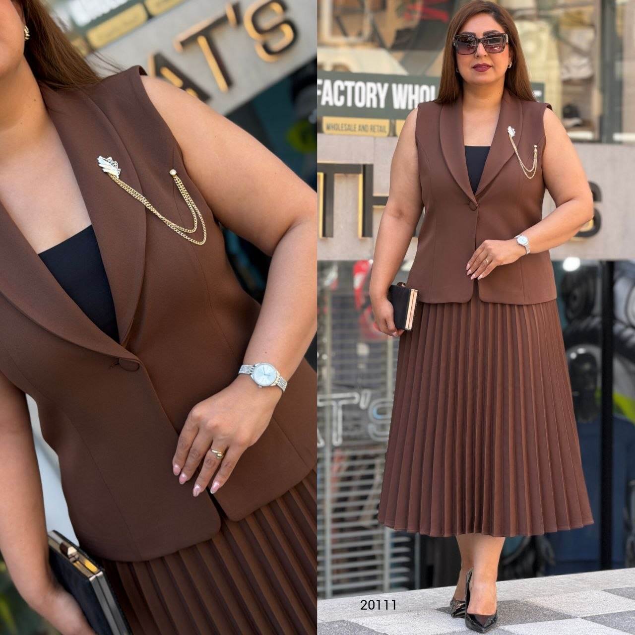 Women’s Shawl Collar Chain Brooch Detail Sleeveless Pleated Midi Dress